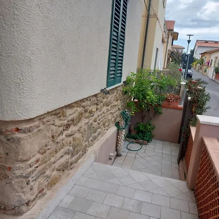 Casa Fiorita Апартаменты *
